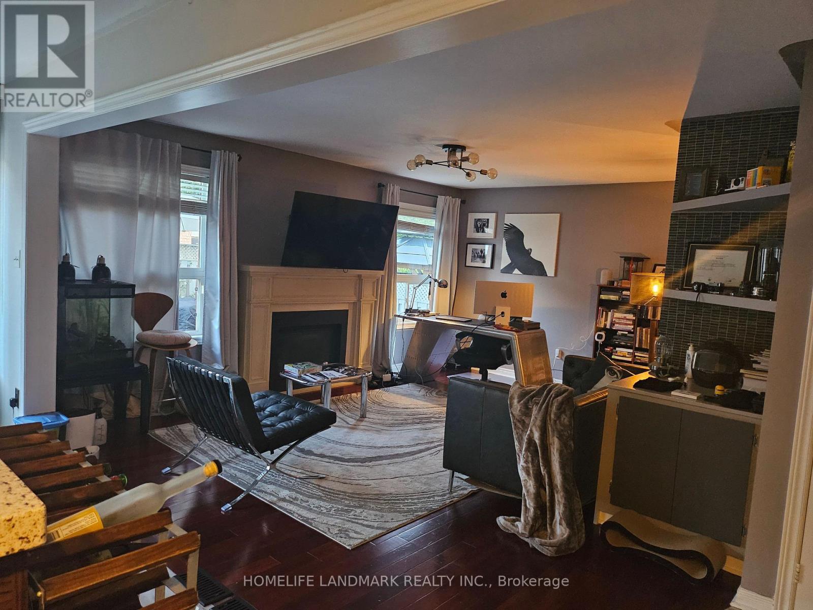 Upper - 45 Vanguard Road, Vaughan, Ontario  L4K 5G5 - Photo 4 - N12392088