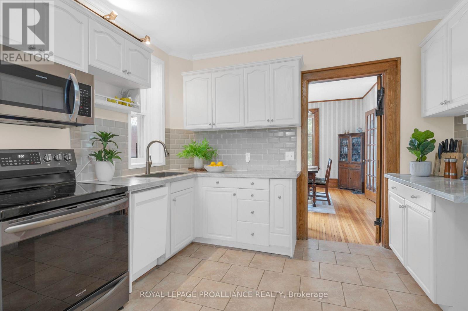 262 Metcalf Street, Tweed, Ontario K0K 3J0 - Photo 10 - X12392235