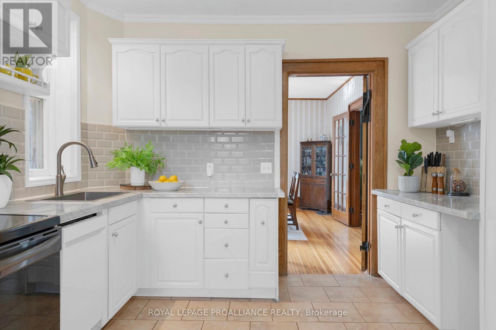 262 Metcalf Street, Tweed, Ontario K0K 3J0 - Photo 11 - X12392235