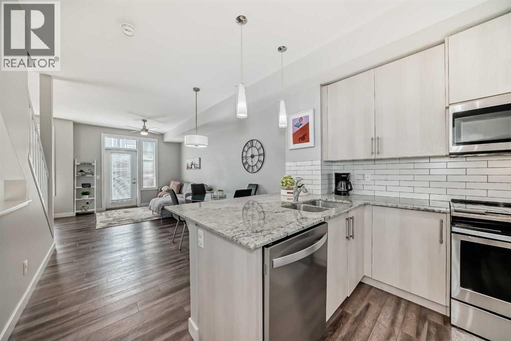 63 Legacy Path Se, Calgary, Alberta  T2X 4H9 - Photo 11 - A2255203