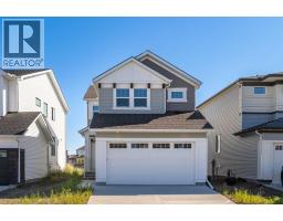 1504 3 Street SE Montrose