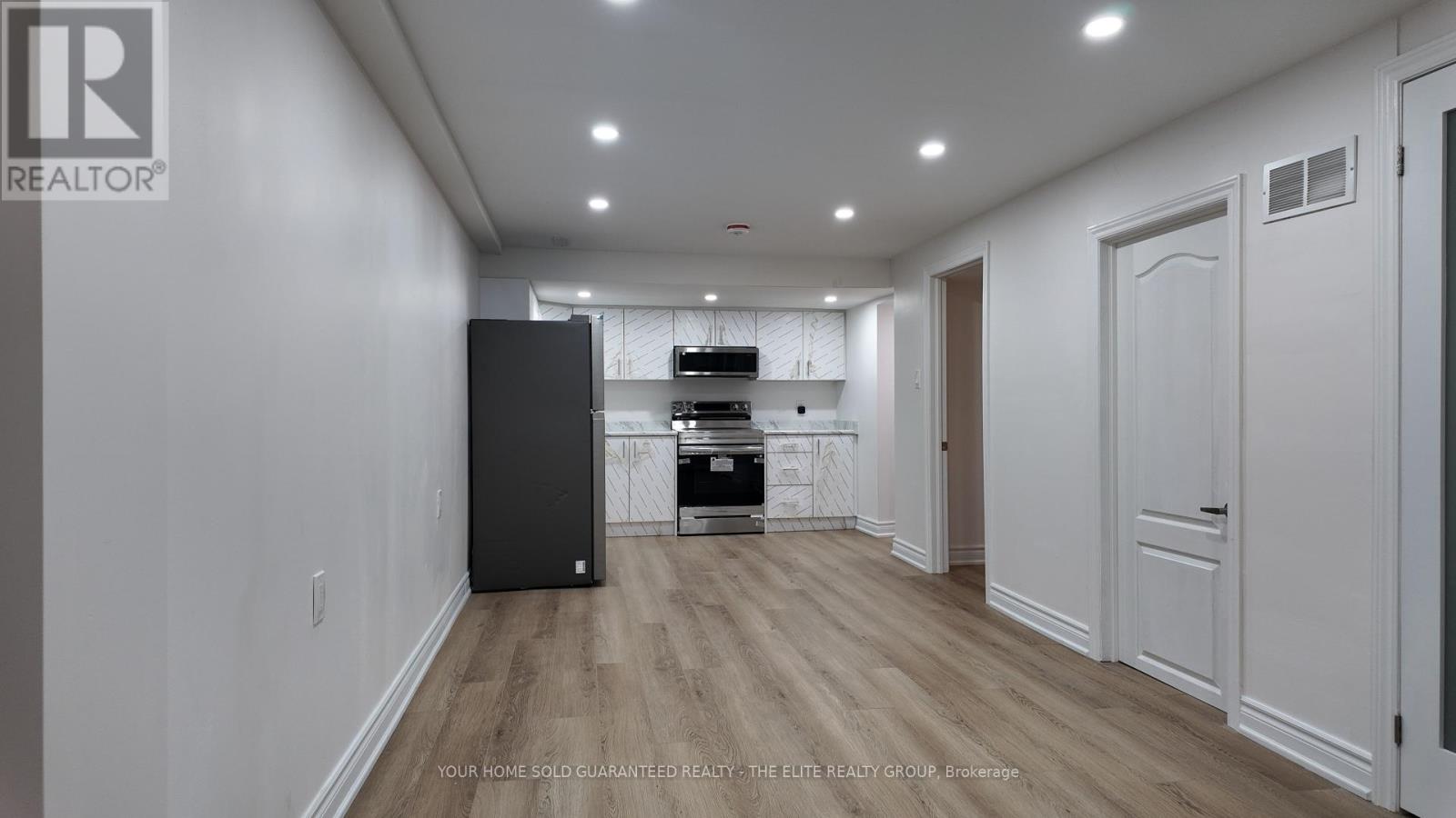 LOWER - 43 ROYAL PALM DRIVE, Brampton, Ontario