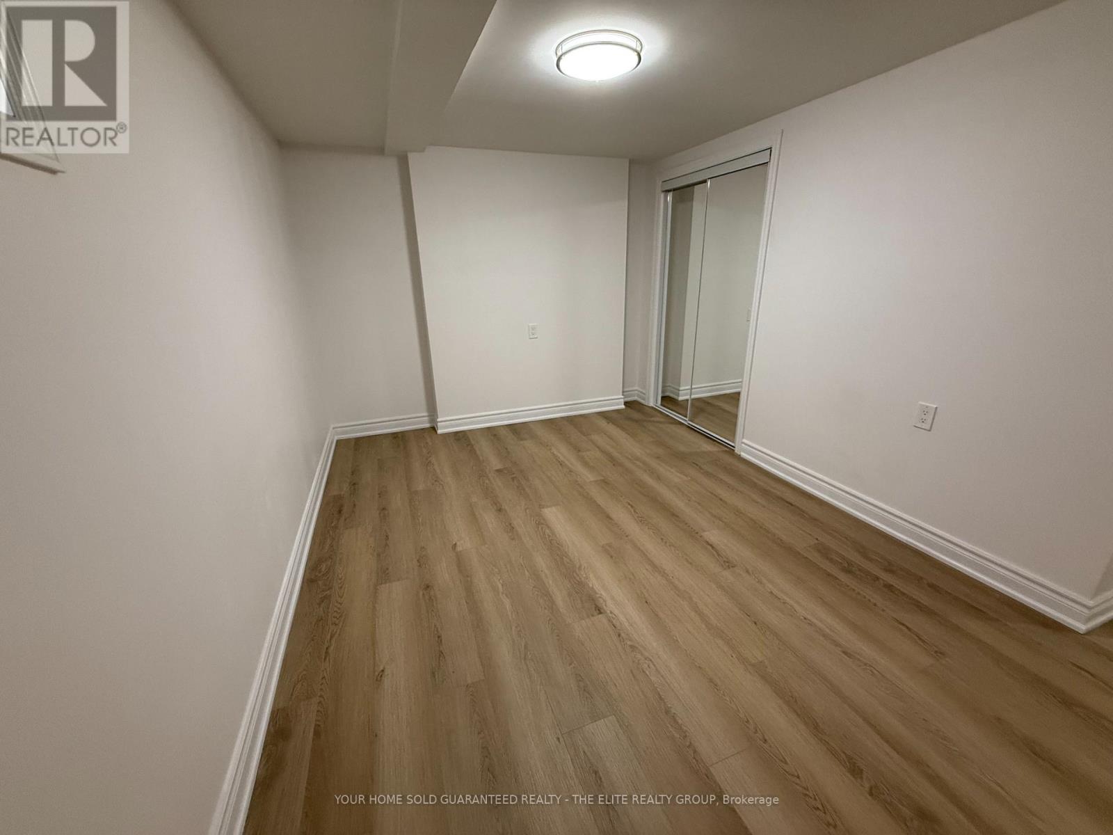 Lower - 43 Royal Palm Drive, Brampton, Ontario  L6Z 1P1 - Photo 8 - W12392126