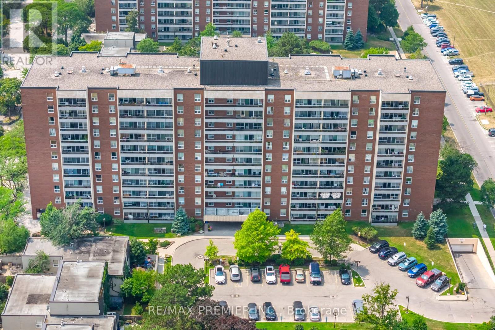 811 - 25 Four Winds Drive, Toronto (York University Heights), Ontario  M3J 1K8 - Photo 1 - W12392134