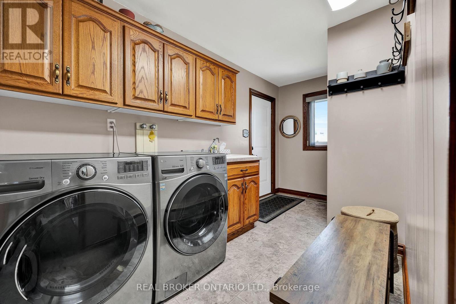 1 Shantz Place, Wellesley, Ontario  N0B 2S0 - Photo 14 - X12392104