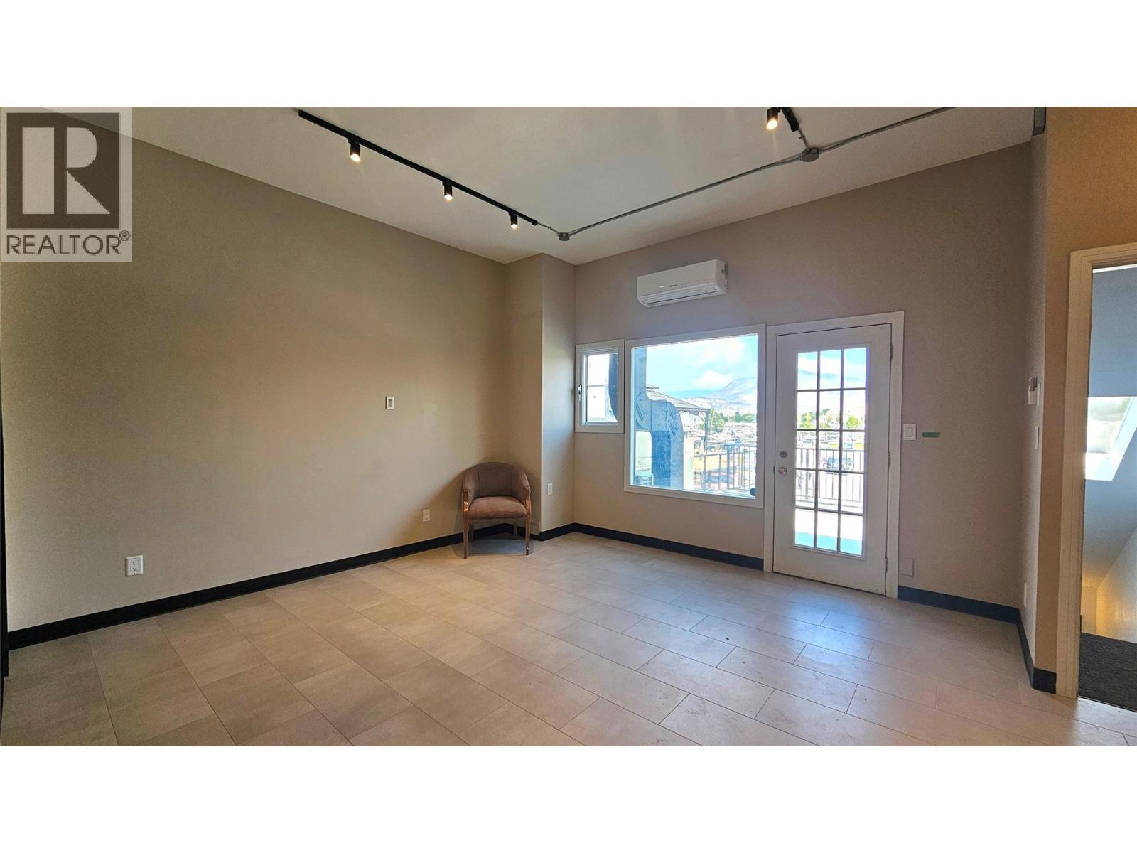 274b Bernard Avenue, Kelowna, British Columbia  V1Y 6N4 - Photo 11 - 10362166