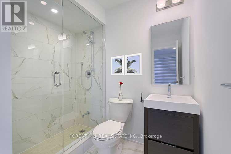 4 Deep Roots Terrace, Toronto (Englemount-Lawrence), Ontario  M6A 2M2 - Photo 26 - C12392148