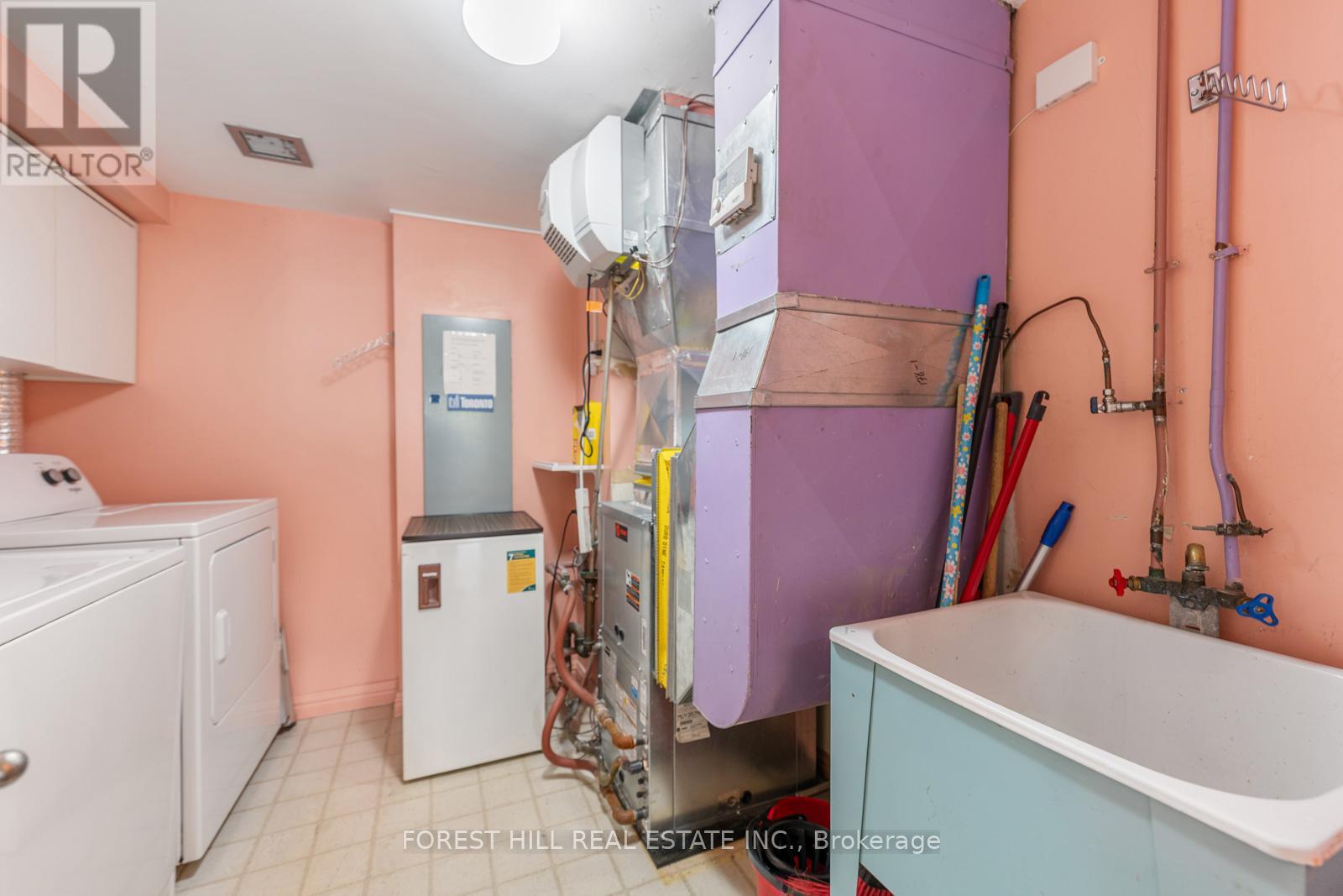 815 - 3900 Yonge Street, Toronto, Ontario  M4N 3N6 - Photo 22 - C12392159
