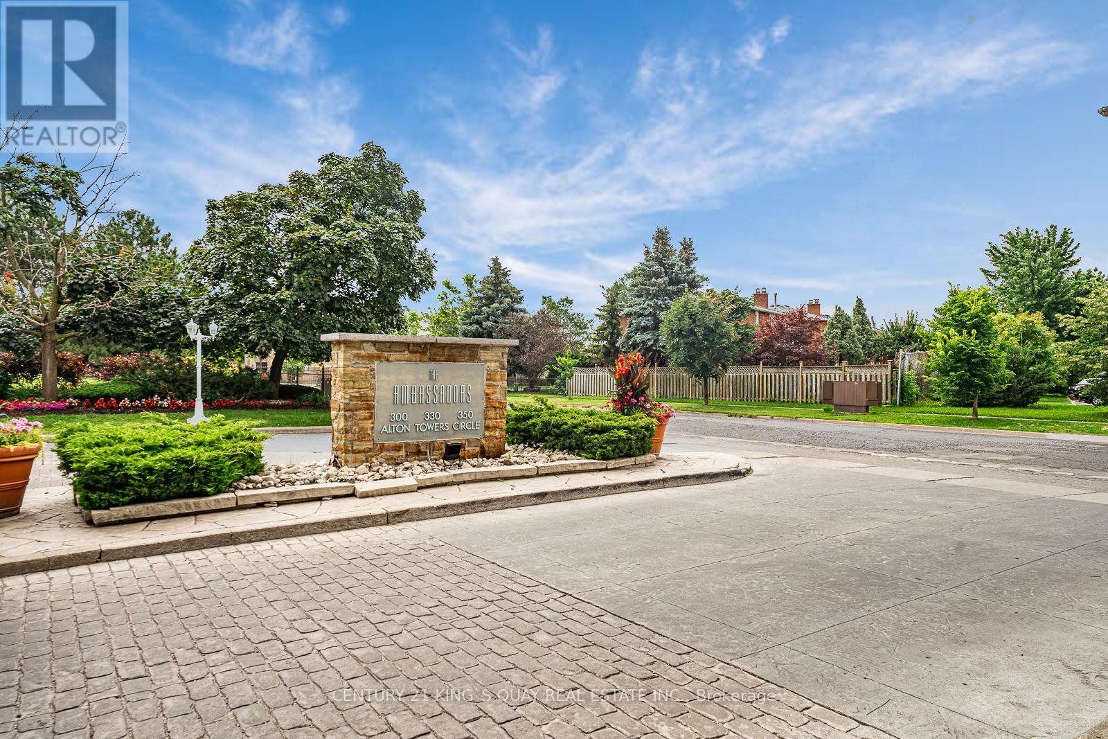 401 - 350 Alton Towers Circle, Toronto, Ontario  M1V 5E3 - Photo 2 - E12392172