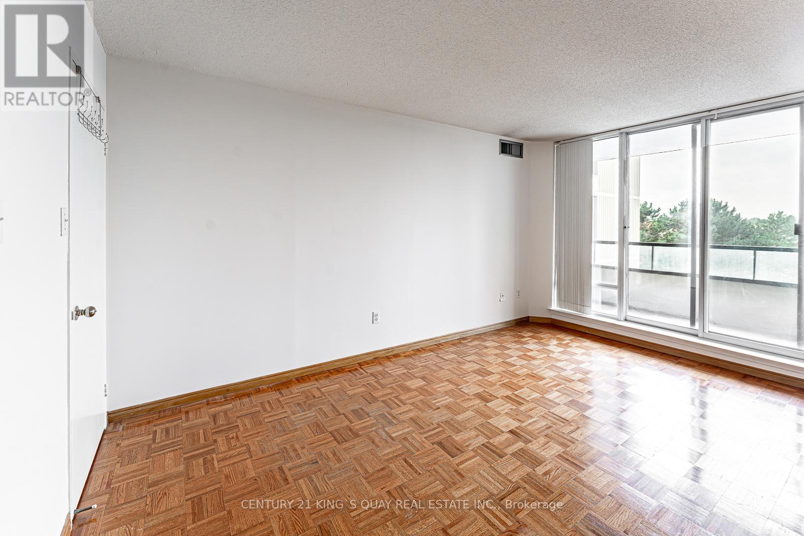 401 - 350 Alton Towers Circle, Toronto, Ontario  M1V 5E3 - Photo 21 - E12392172