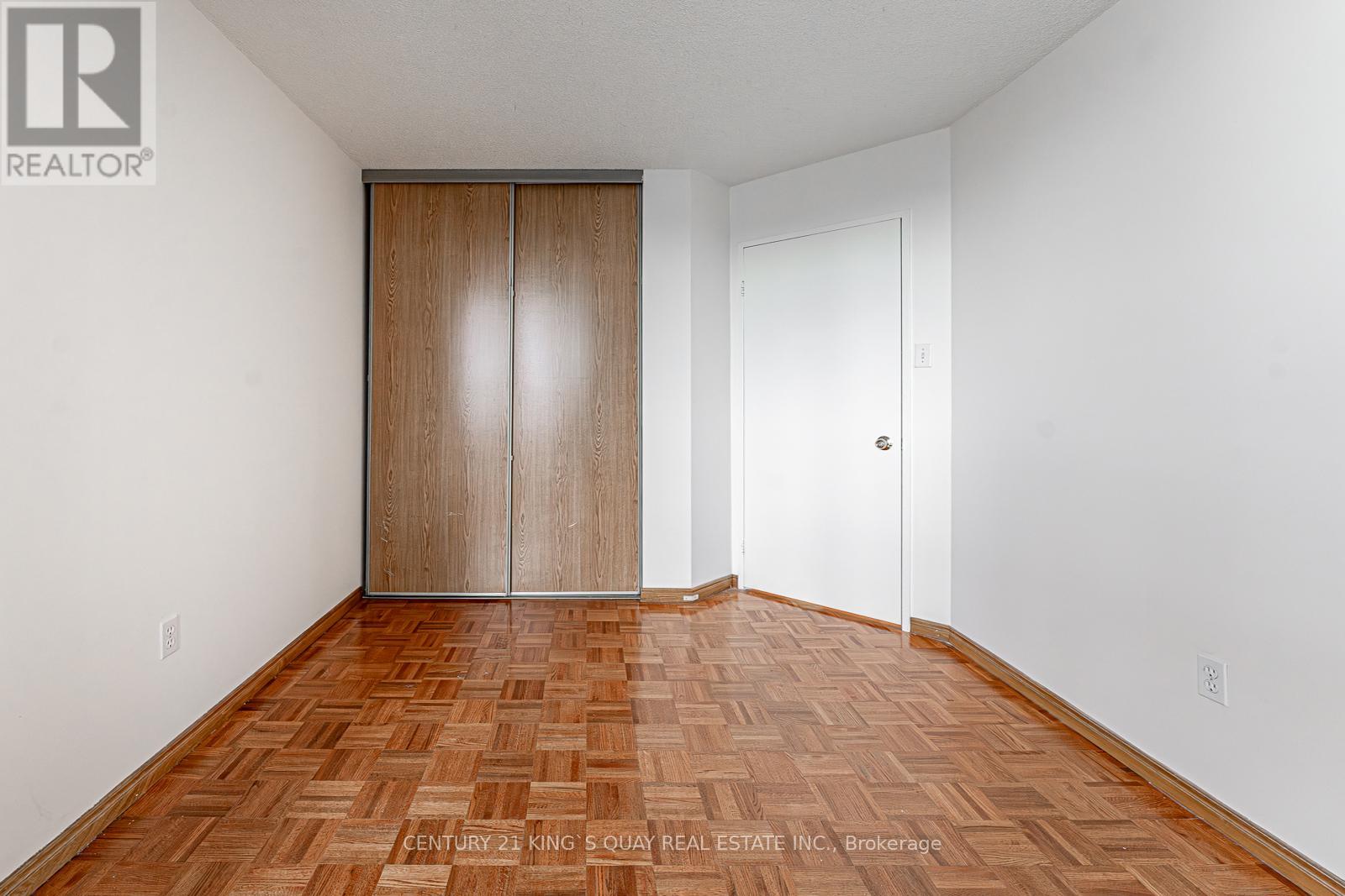 401 - 350 Alton Towers Circle, Toronto, Ontario  M1V 5E3 - Photo 23 - E12392172