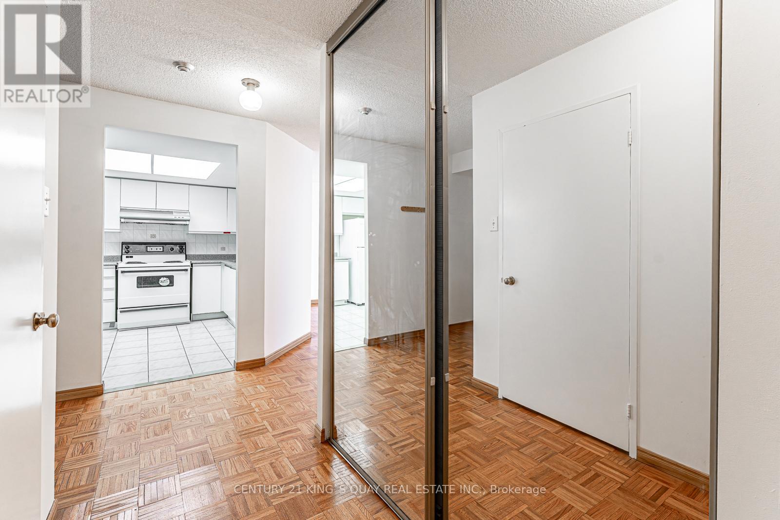 401 - 350 Alton Towers Circle, Toronto, Ontario  M1V 5E3 - Photo 26 - E12392172
