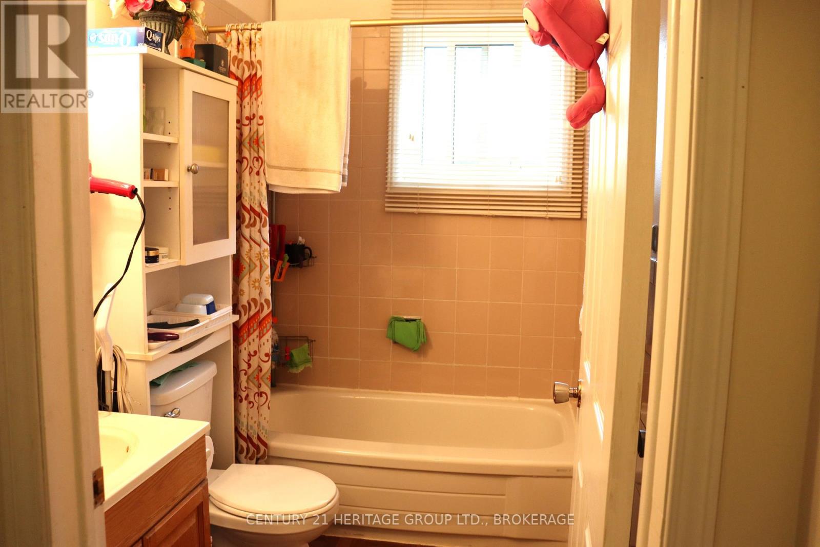 400 King Street W, Gananoque, Ontario  K7G 2G9 - Photo 29 - X12392309