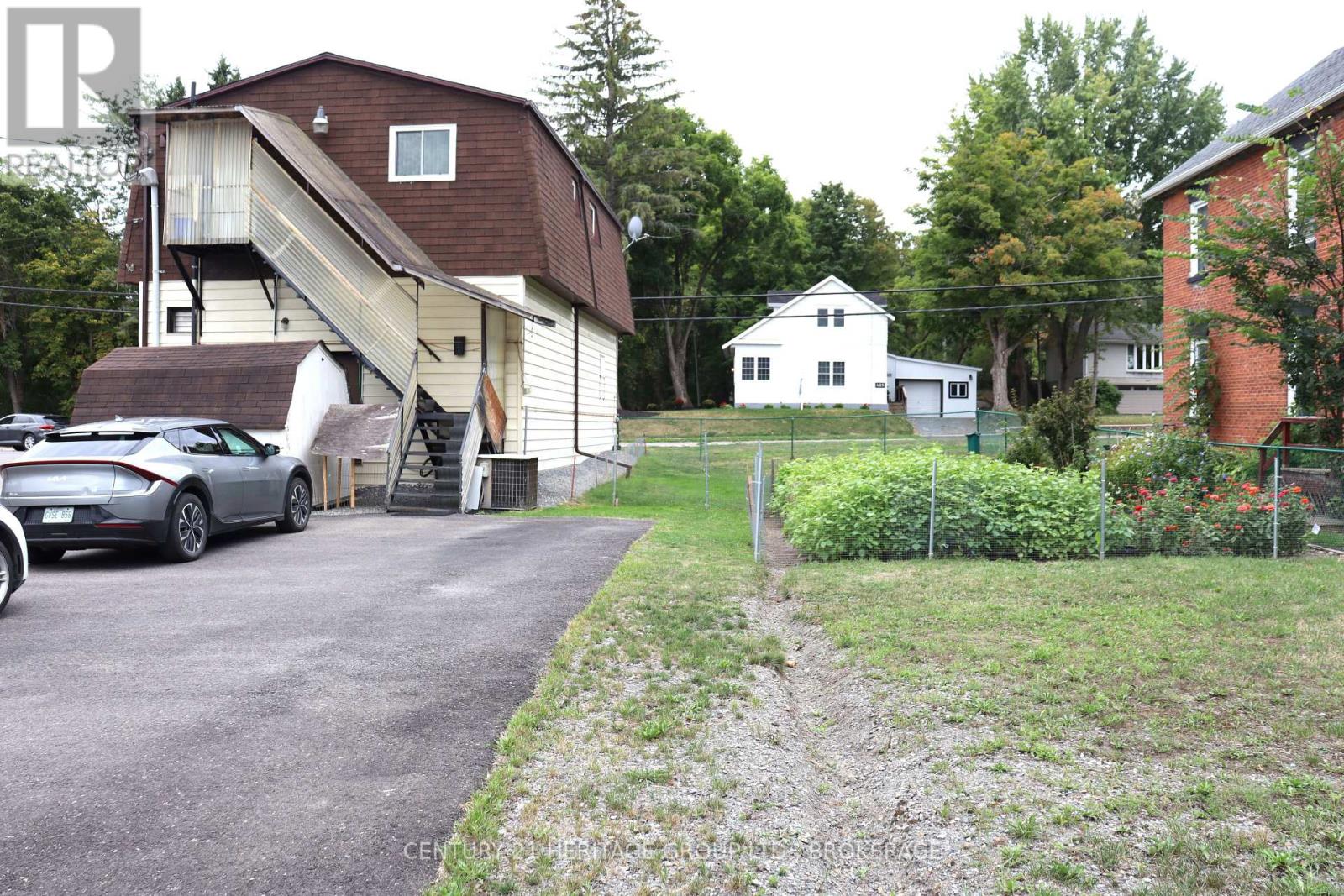 400 King Street W, Gananoque, Ontario  K7G 2G9 - Photo 31 - X12392309