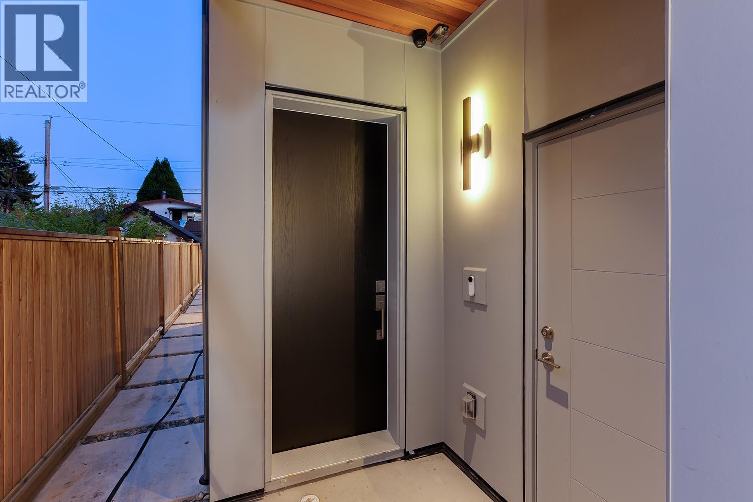 2 944 E 13 Avenue, Vancouver, British Columbia  V5T 2L6 - Photo 4 - R3044599