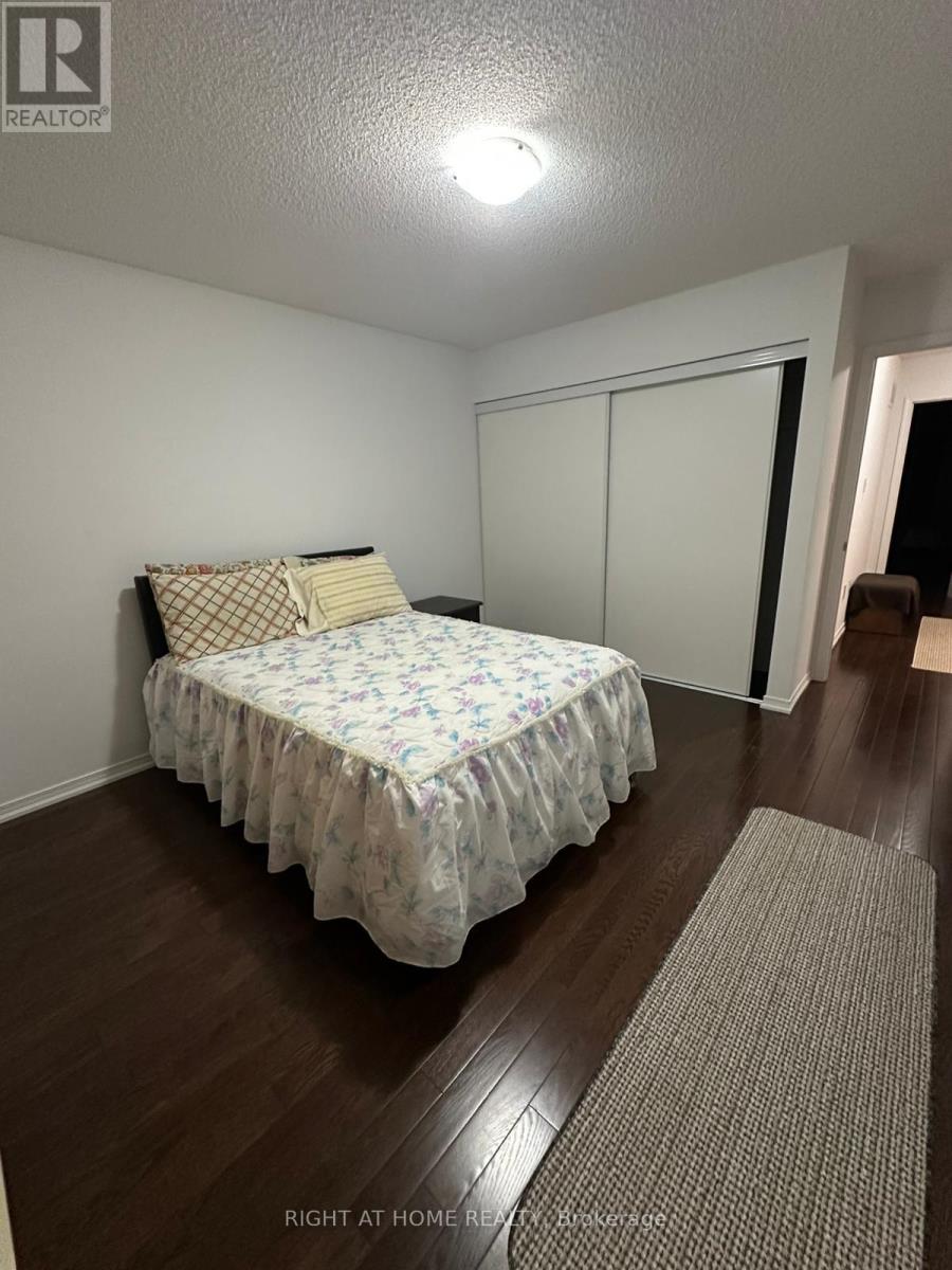 2110 Galloway Street, Innisfil, Ontario  L9S 4B7 - Photo 18 - N12392151