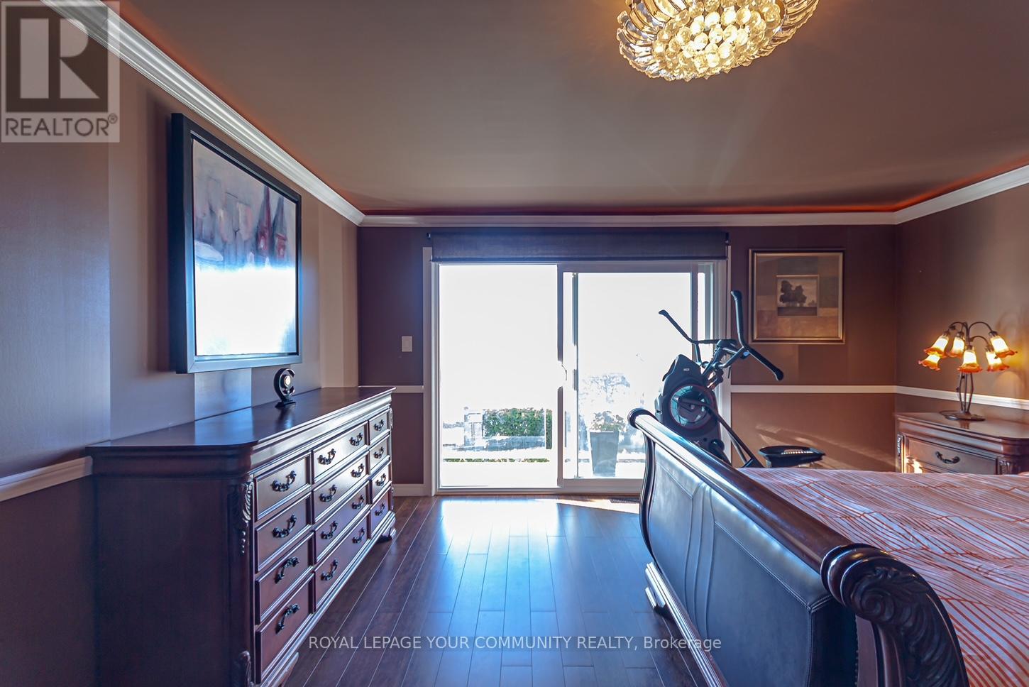 813 Lake Drive E, Georgina, Ontario  L0E 1L0 - Photo 23 - N12392265