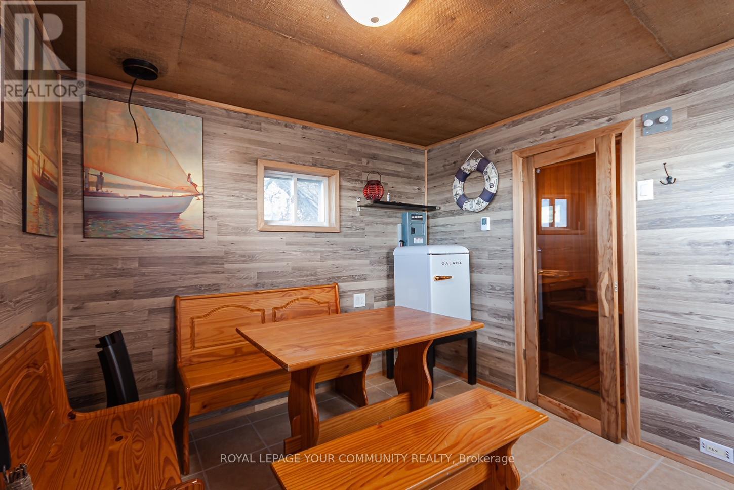 813 Lake Drive E, Georgina, Ontario  L0E 1L0 - Photo 7 - N12392265