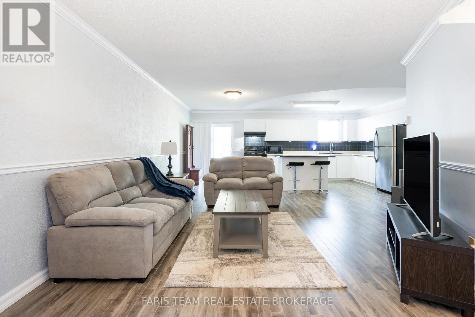 5 - 891 RIVER ROAD W, Wasaga Beach, Ontario