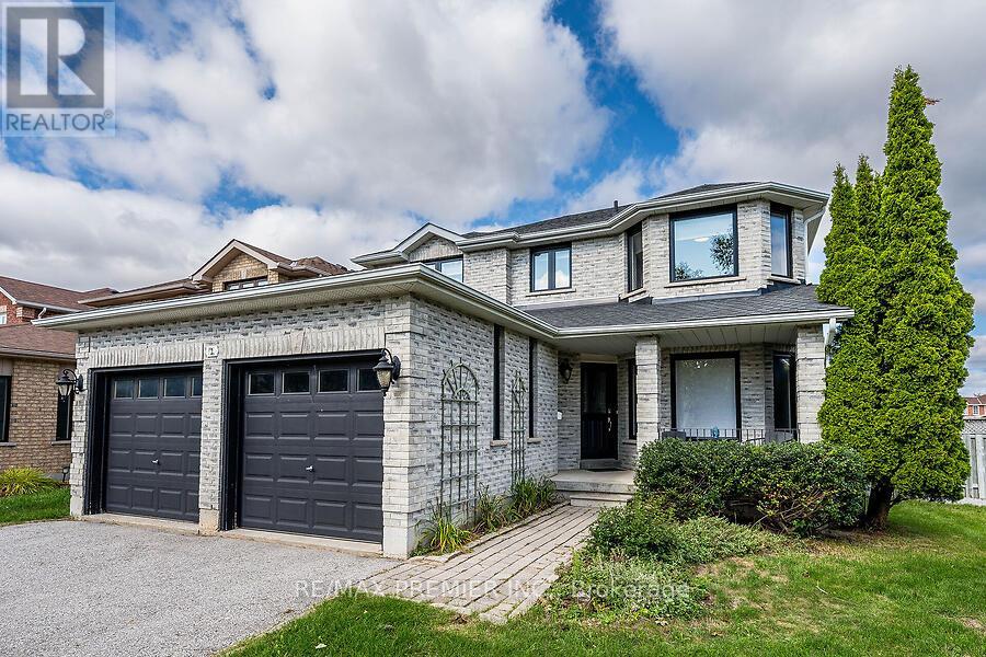 2 Grace Crescent, Barrie, Ontario  L4N 9S7 - Photo 2 - S12369124