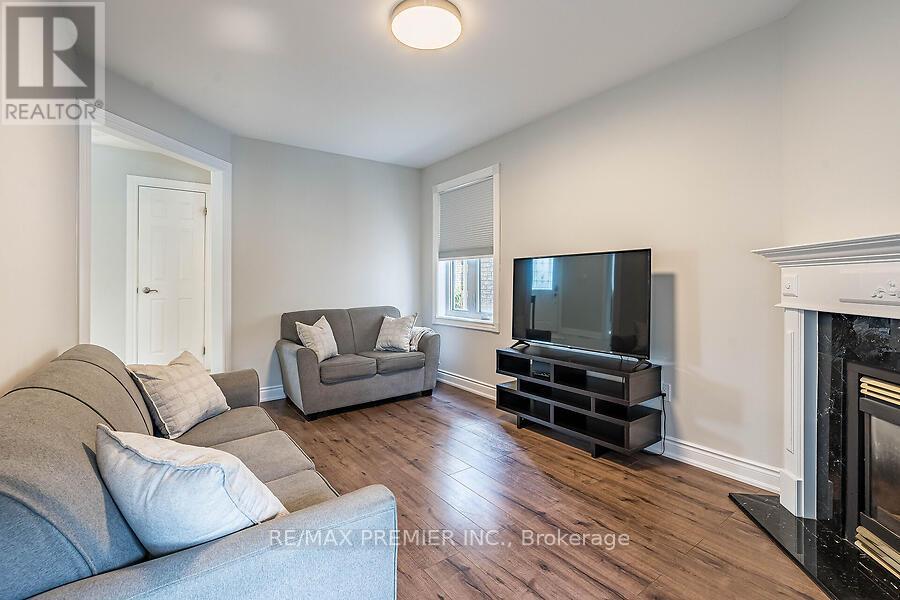 2 Grace Crescent, Barrie, Ontario  L4N 9S7 - Photo 9 - S12369124
