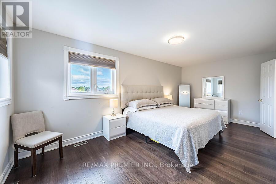 2 Grace Crescent, Barrie, Ontario  L4N 9S7 - Photo 21 - S12369124