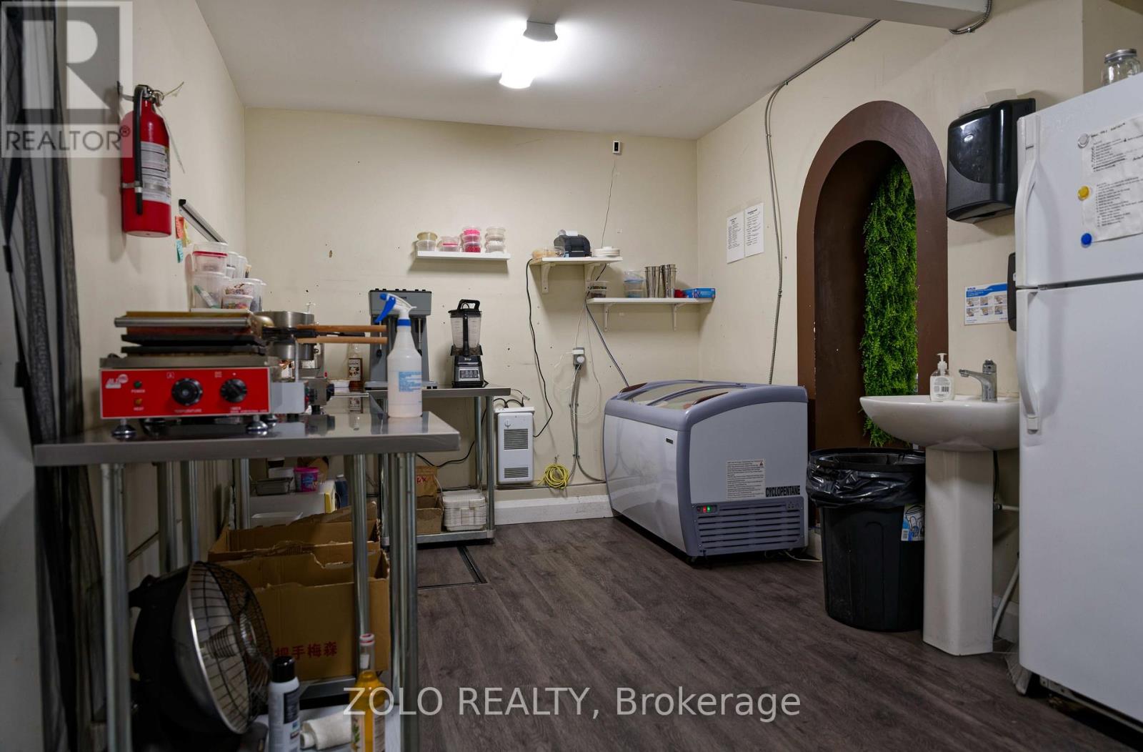 204 Dalhousie Street, Ottawa, Ontario  K1N 7C8 - Photo 10 - X12392321