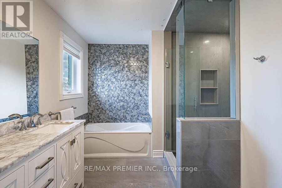 2 Grace Crescent, Barrie, Ontario  L4N 9S7 - Photo 24 - S12369124