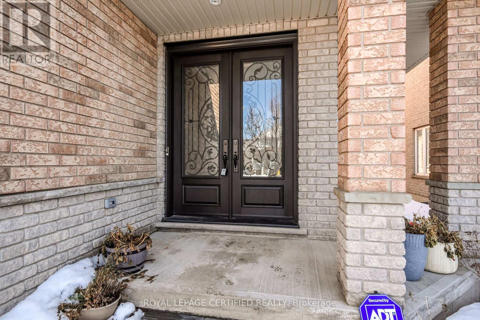 79 Sovereign's Gate, Barrie (Innis-Shore), Ontario  L4N 0Y9 - Photo 2 - S12392016