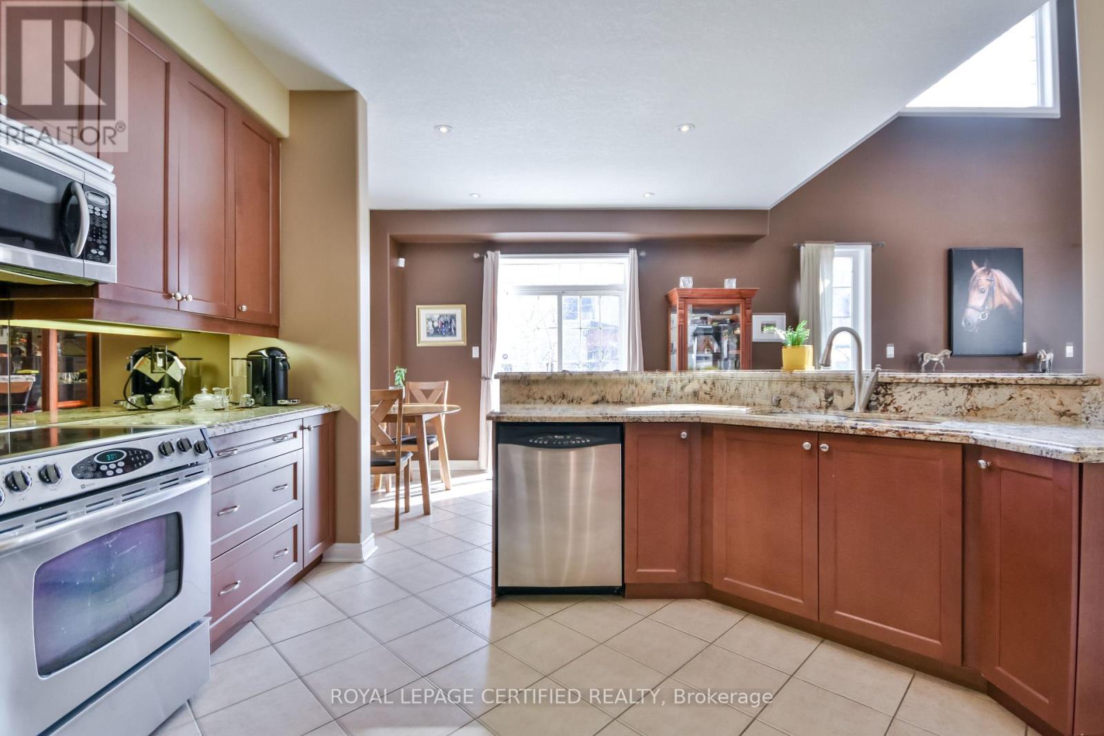 79 Sovereign's Gate, Barrie (Innis-Shore), Ontario  L4N 0Y9 - Photo 21 - S12392016