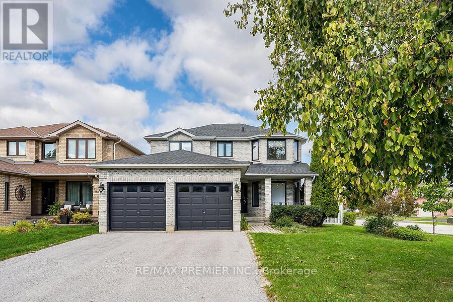 2 GRACE CRESCENT, Barrie, Ontario