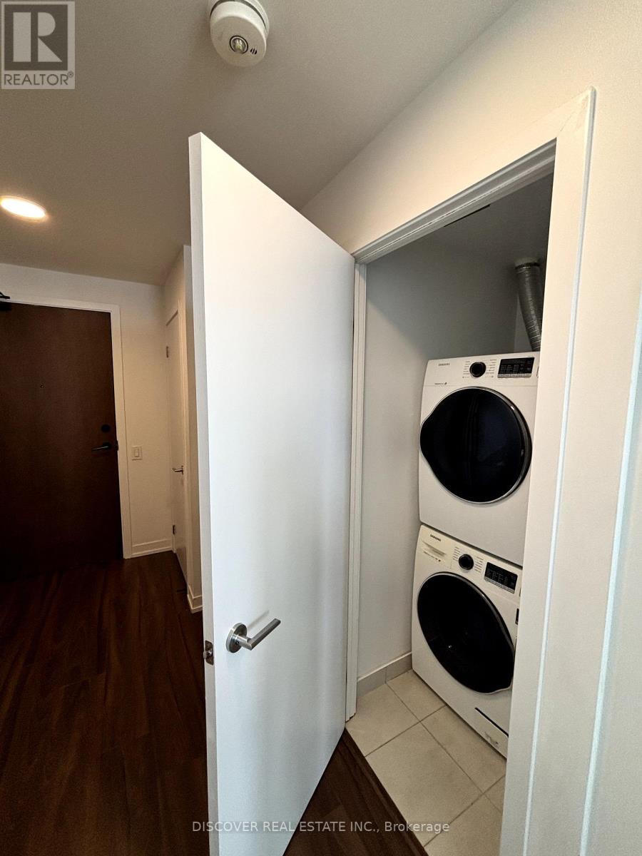 3704 - 4065 Confederation Parkway, Mississauga, Ontario  L5B 0L4 - Photo 13 - W12392170