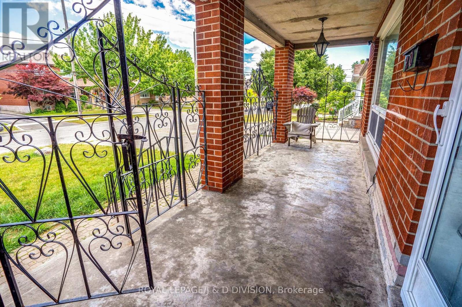 20 Macleod Street, Toronto (Maple Leaf), Ontario  M6L 2M6 - Photo 15 - W12392177
