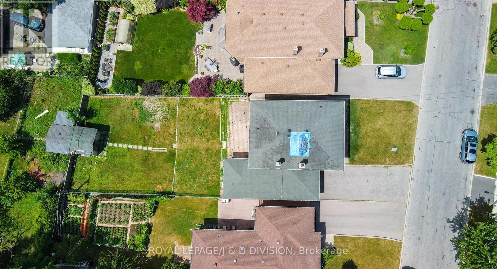 20 Macleod Street, Toronto (Maple Leaf), Ontario  M6L 2M6 - Photo 16 - W12392177