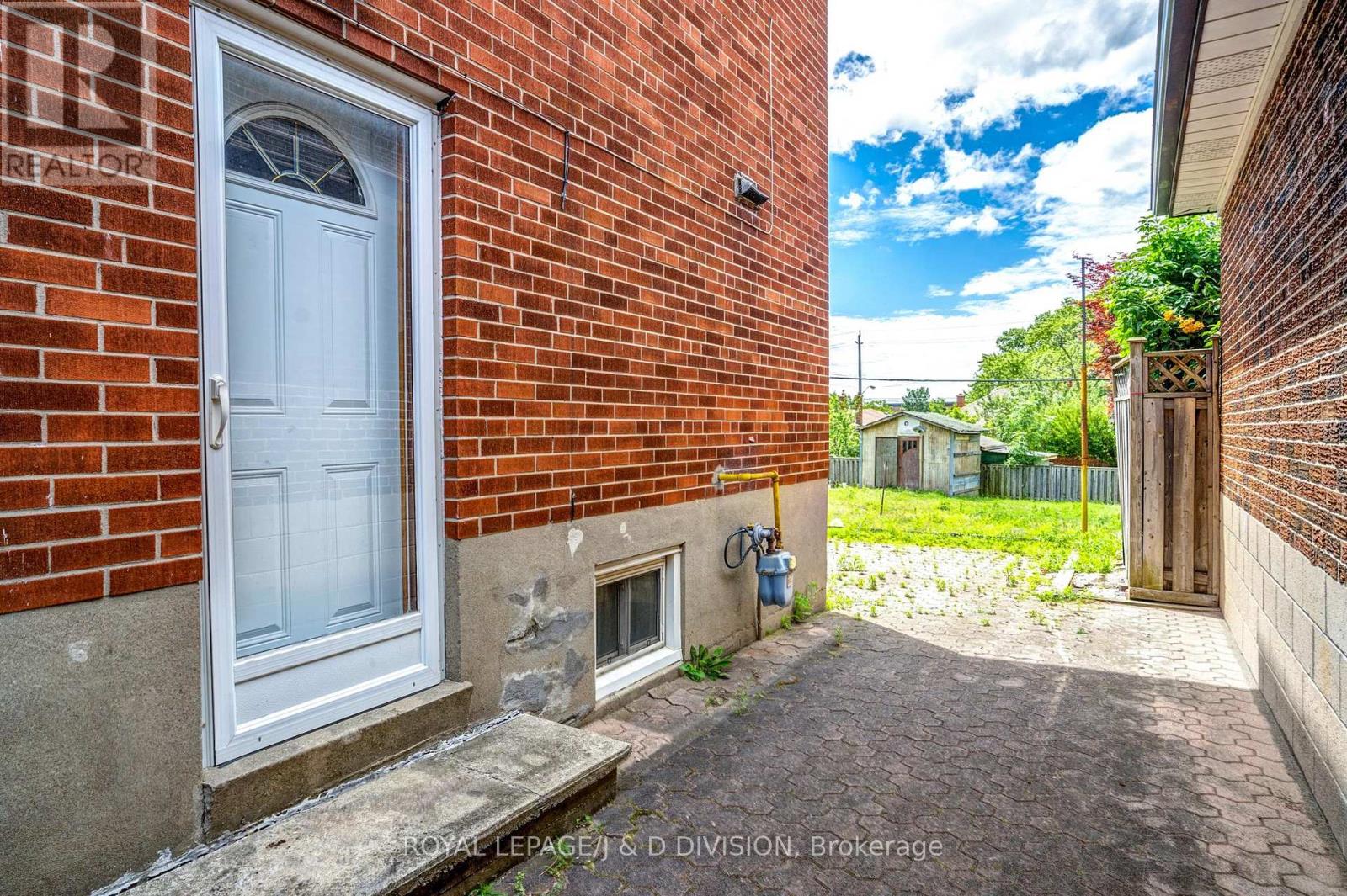 20 Macleod Street, Toronto (Maple Leaf), Ontario  M6L 2M6 - Photo 17 - W12392177