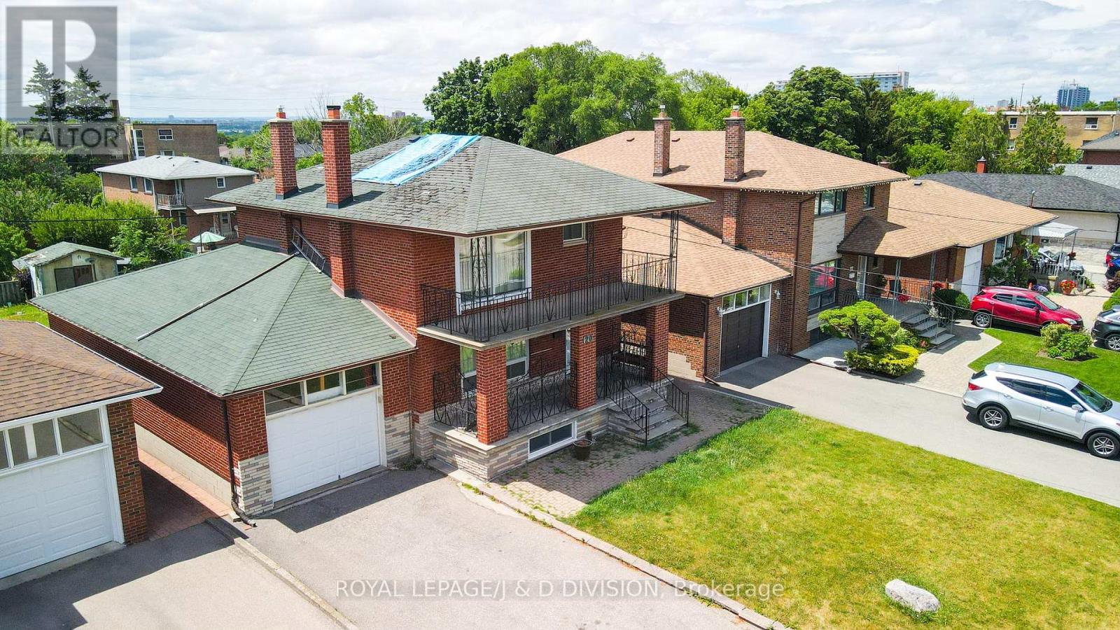 20 Macleod Street, Toronto (Maple Leaf), Ontario  M6L 2M6 - Photo 2 - W12392177