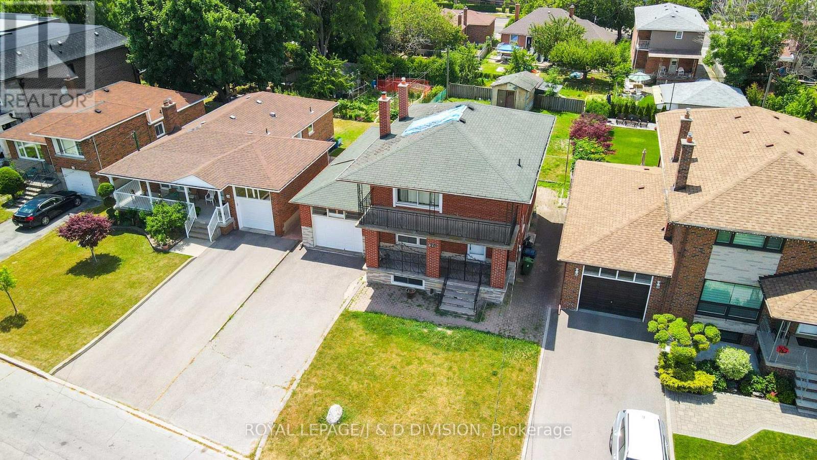 20 Macleod Street, Toronto (Maple Leaf), Ontario  M6L 2M6 - Photo 5 - W12392177