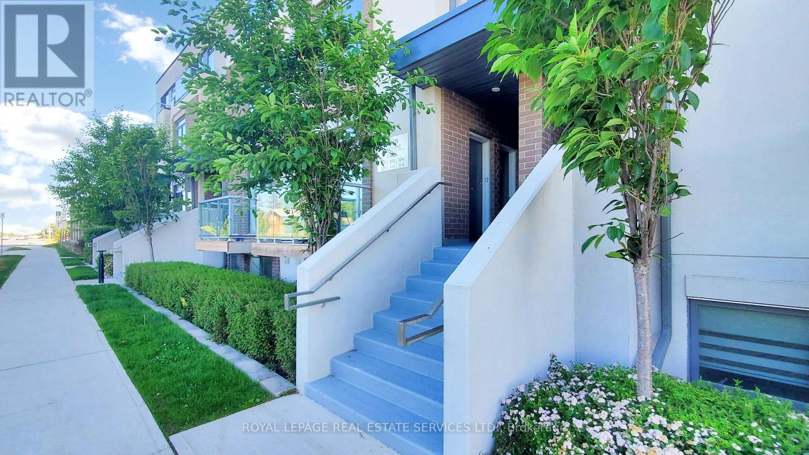 304 - 3058 Sixth Line, Oakville, Ontario  L6M 1P8 - Photo 1 - W12392190