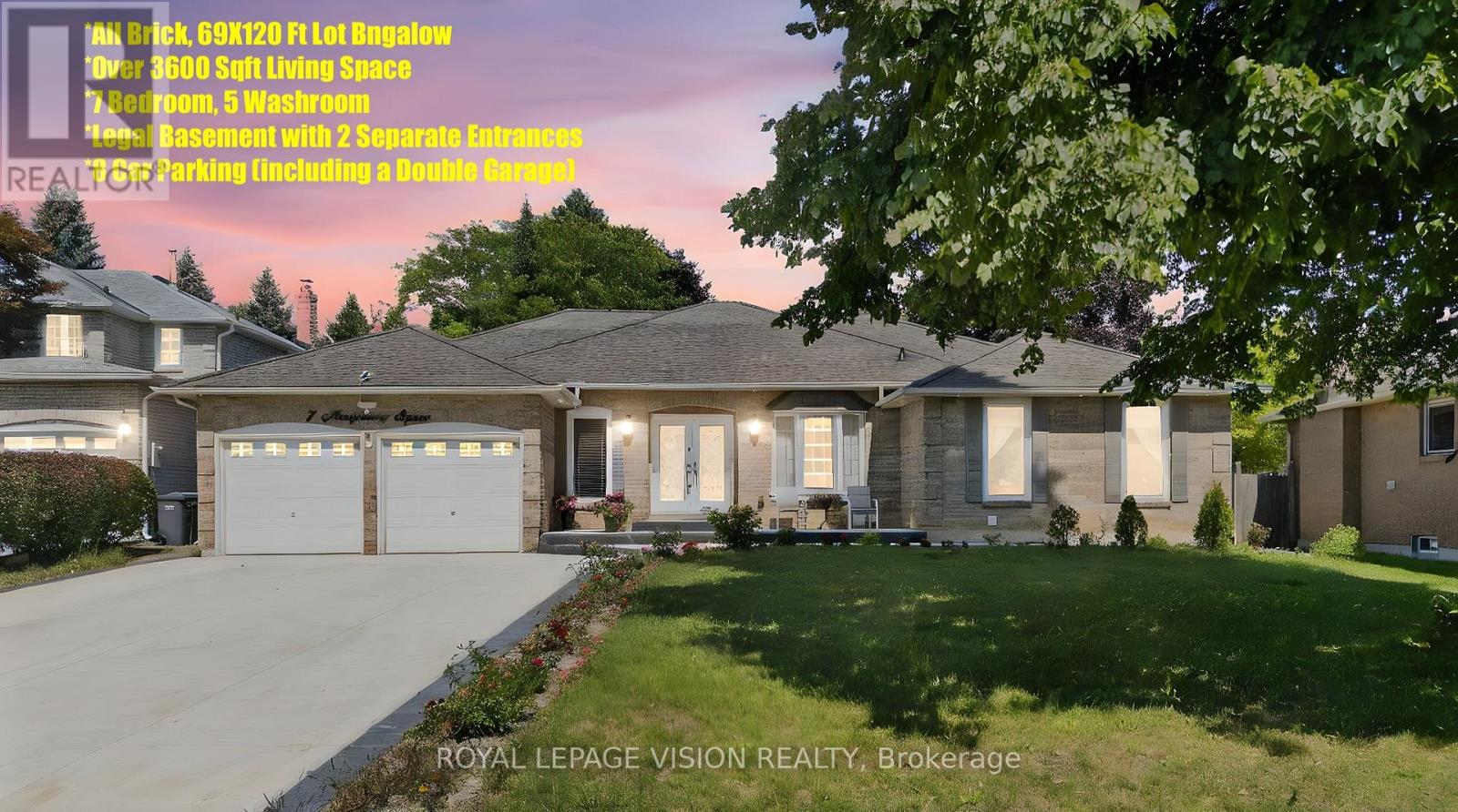 7 Montgomery Square, Brampton (Heart Lake East), Ontario  L6Z 3H3 - Photo 1 - W12392198