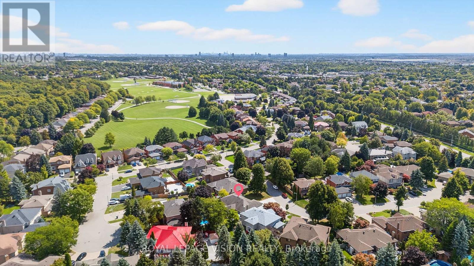 7 Montgomery Square, Brampton (Heart Lake East), Ontario  L6Z 3H3 - Photo 49 - W12392198