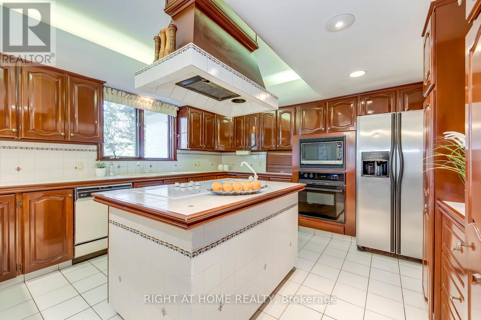 1 Farmer's Lane, Caledon (Bolton East), Ontario  L7E 3K1 - Photo 16 - W12392215