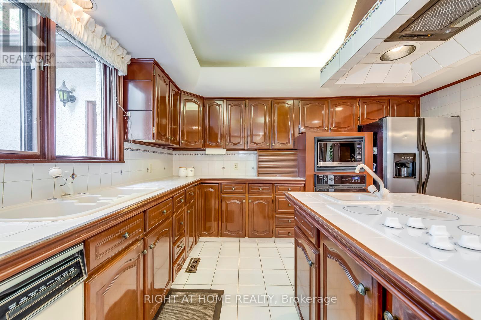 1 Farmer's Lane, Caledon (Bolton East), Ontario  L7E 3K1 - Photo 18 - W12392215