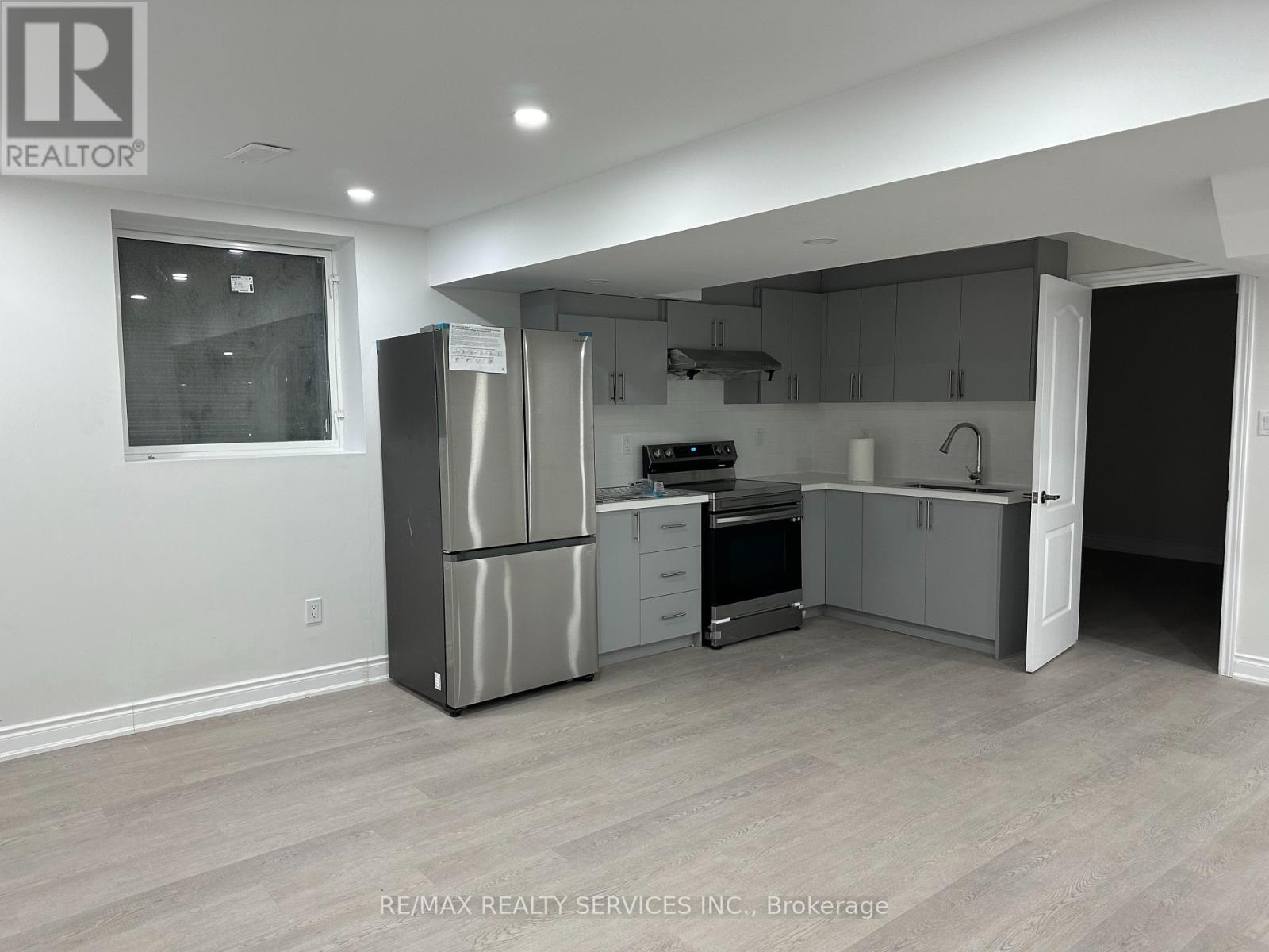 BASEMENT - 27 ROULETTE CRESCENT, Brampton, Ontario