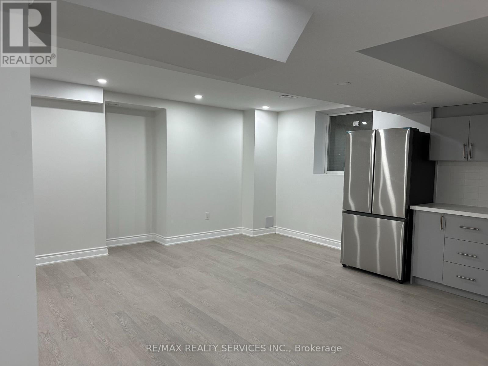 Basement - 27 Roulette Crescent, Brampton, Ontario  L7A 4R7 - Photo 3 - W12392231
