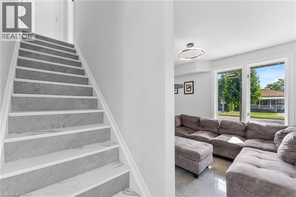 249 S Wallace Avenue S, Welland, Ontario  L3B 1R7 - Photo 20 - 40767305