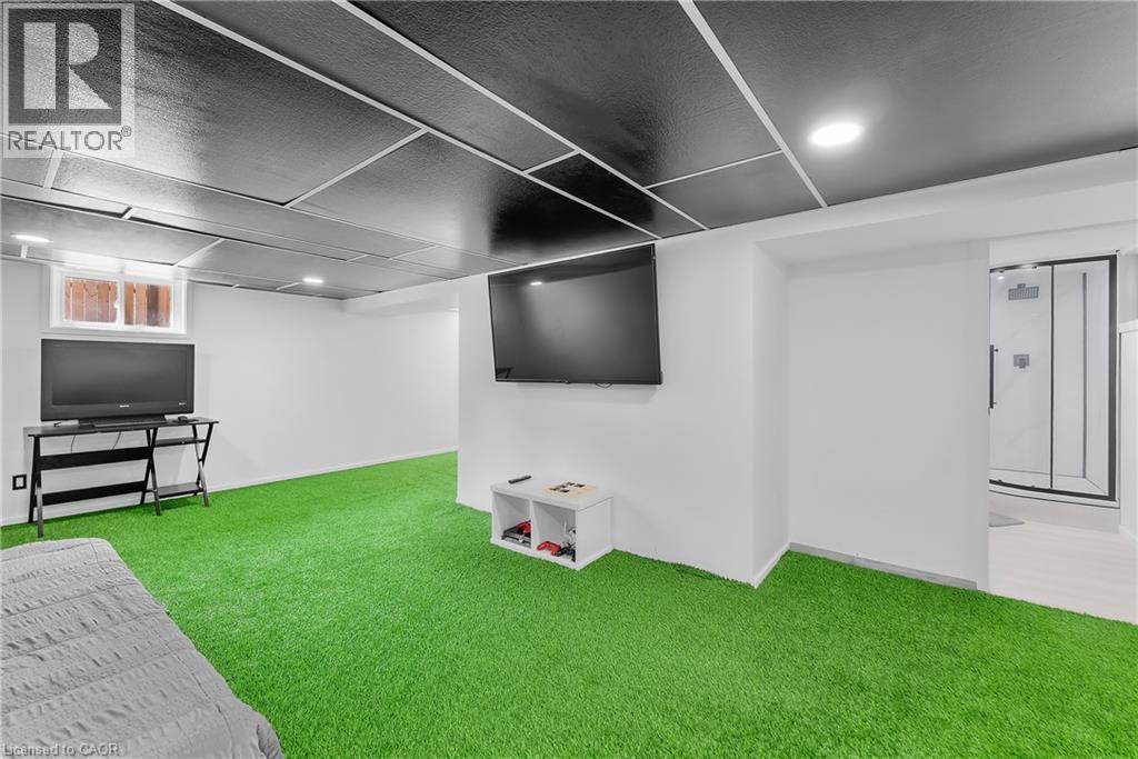 249 S Wallace Avenue S, Welland, Ontario  L3B 1R7 - Photo 29 - 40767305