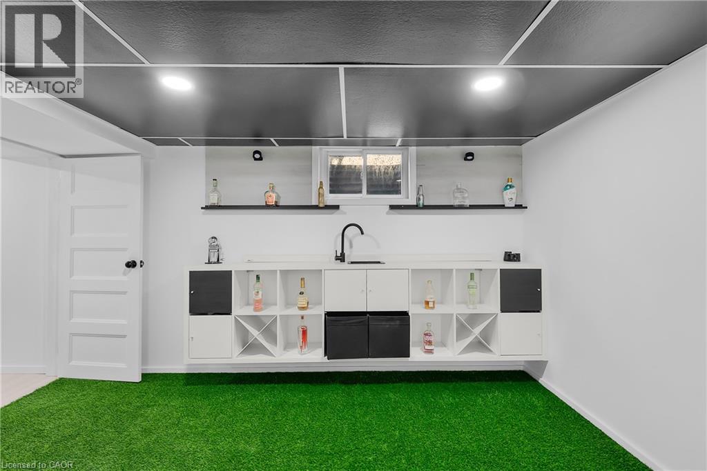 249 S Wallace Avenue S, Welland, Ontario  L3B 1R7 - Photo 30 - 40767305