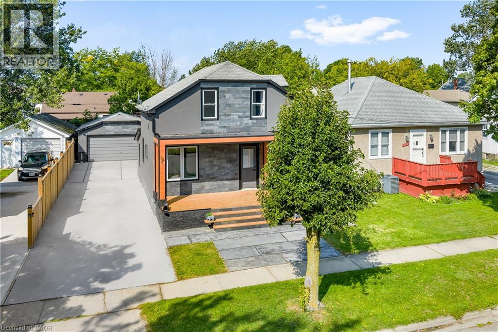 249 S Wallace Avenue S, Welland, Ontario  L3B 1R7 - Photo 4 - 40767305