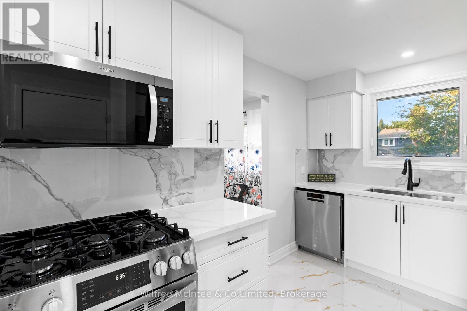 517 Wales Drive, Saugeen Shores, Ontario  N0H 2C1 - Photo 12 - X12392311