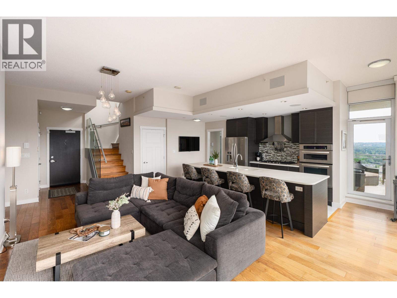 3401 2968 Glen Drive, Coquitlam, British Columbia  V3B 0C4 - Photo 3 - R3045644